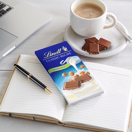 Lindt Classic Recipe Milk Chocolate Hazelnut 4.4 oz bar(Case Pack of 12)