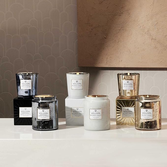 Voluspa Makassar Ebony & Peach Candle | Large Glass Jar | 18 Oz | 100 Hour Burn Time | Coconut Wax for Clean Burning |