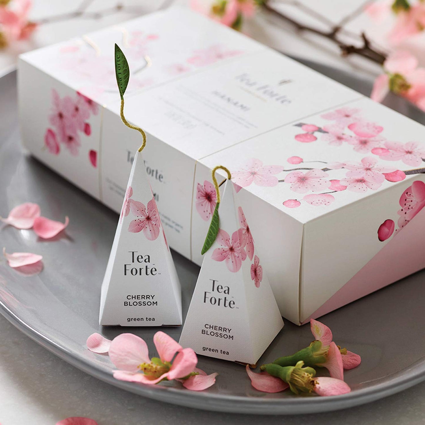 Tea Fortè Hanami Box 10 Filters Pyramid Green Tea Cherry And Rose Petals