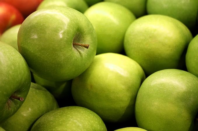 Fresh granny smith delicious apples by RawJoy Farms