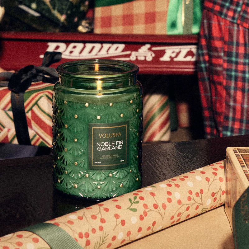 Voluspa Japonica Noble Fir Garland Large Glass Jar 18 oz