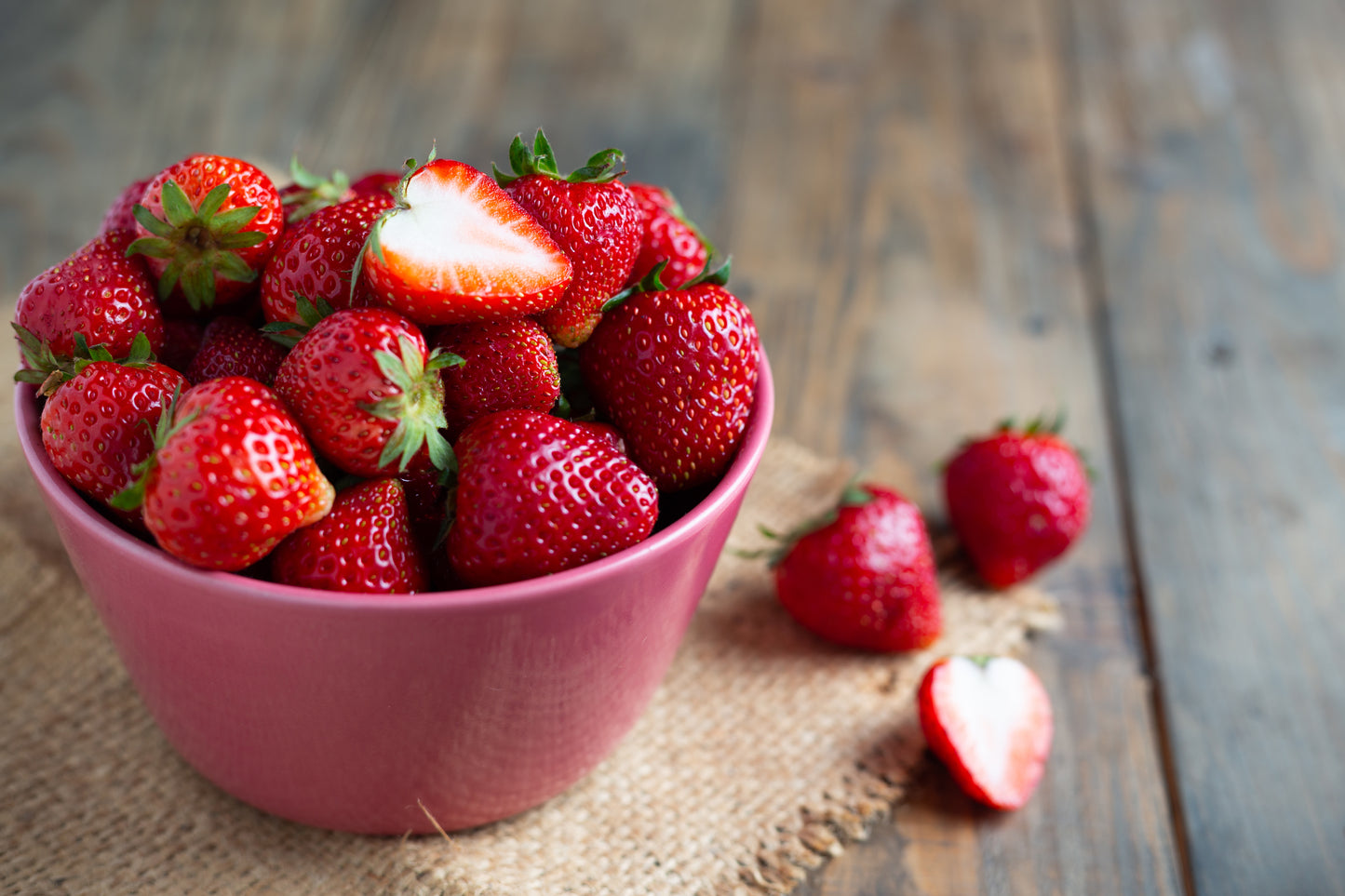 RawJoy Organic Juicy, Sweet, and Nutrient-Rich Strawberries Fresh From Farm