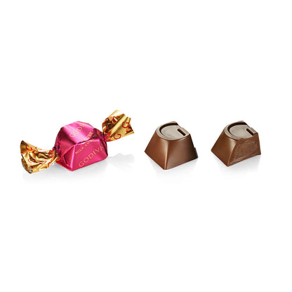 The Classic Milk Chocolate G Cube Gift Box includes 22 milk chocolate truffles