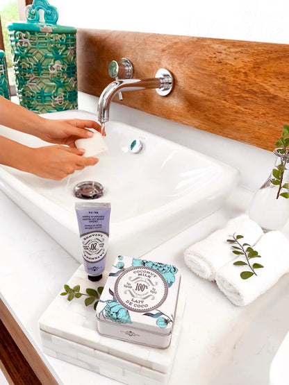 La Chatelaine Luxury Travel Soap Collection, Set of 4: Plant-Based, Made in France with Organic Shea Butter, featuring 2 Shea Hand Creams, 2 shea soaps, & 2 Travel Tins