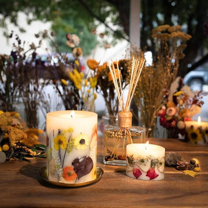 Rosy Rings Medium Round Botanical Candle - Honey Tobacco