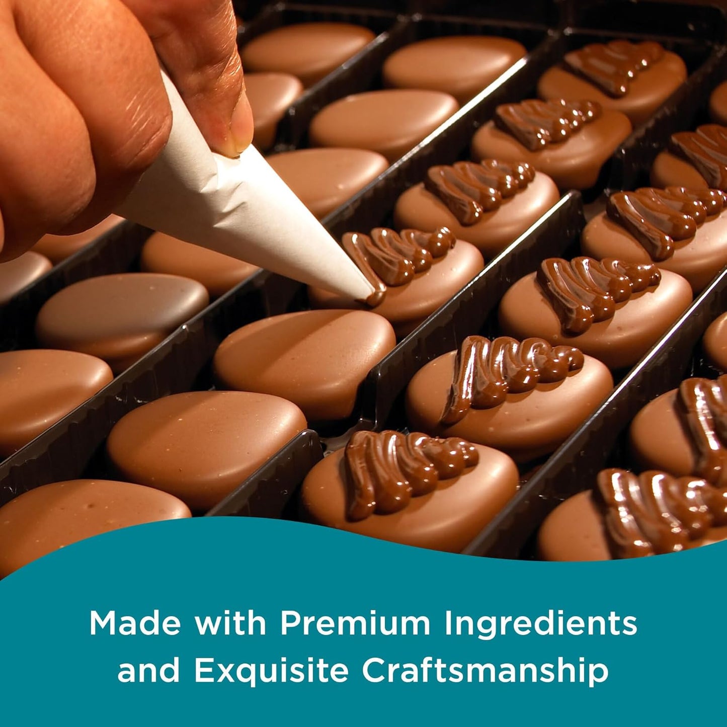 Godiva Gold Ballotin Gold Ribbon 18 piece box 7.75 oz