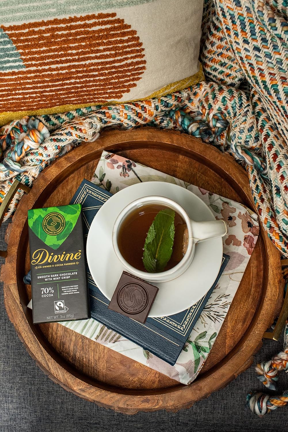 DIVINE CHOCOLATE Chocolate, 70% Dark Chocolate with Mint Crisp, 3 Oz pack of 12