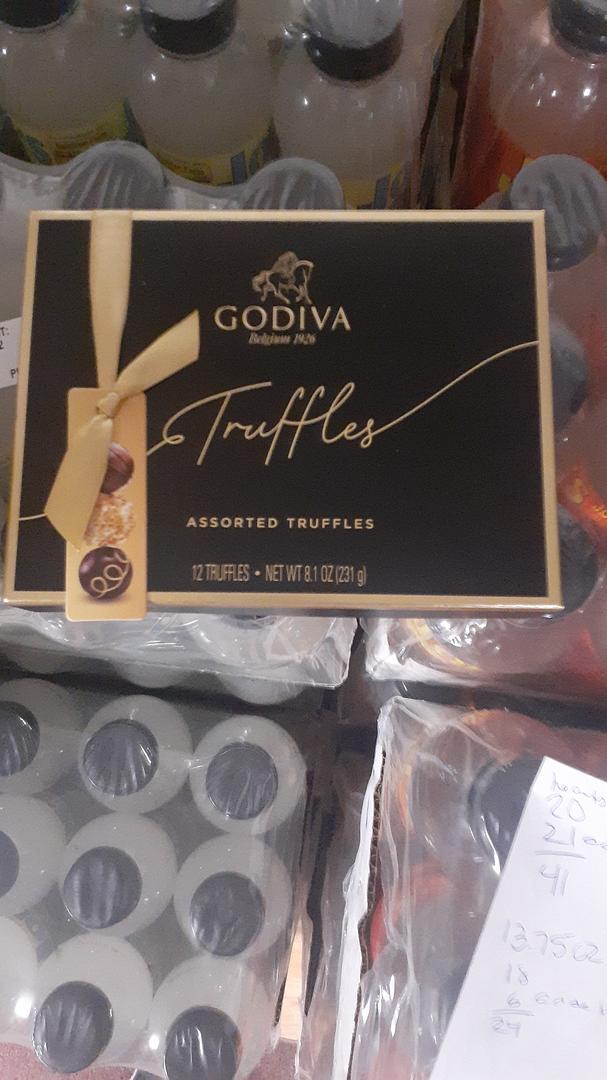 Godiva Assorted Truffles (12 piece) 8.1 oz box