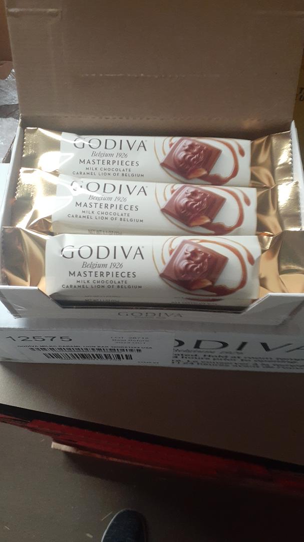 Godiva Masterpieces Milk Chocolate Caramel Bar 1.1 oz bars (Case Pack of 12)