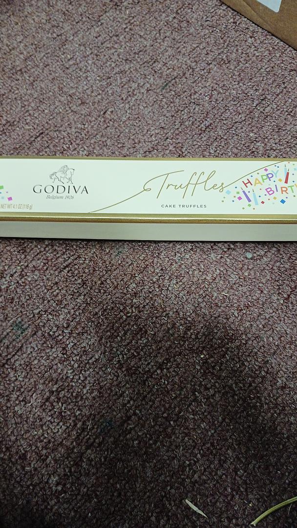 Godiva Cake Truffles 4.1 oz 6 Piece
