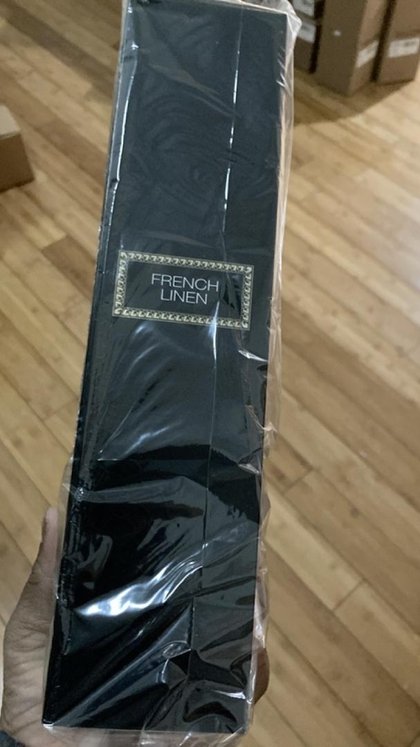 Voluspa Maison Noir French Linen Reed Diffuser
