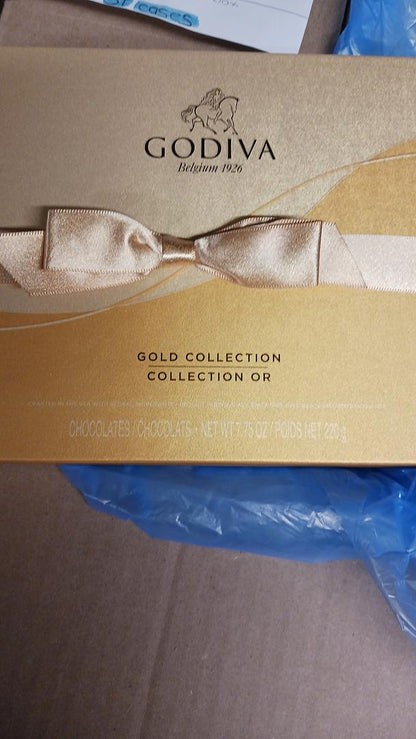 Godiva Gold Ballotin Gold Ribbon 18 piece box 7.75 oz
