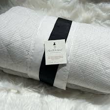 Hearth & Hand with Magnolia - Quilt